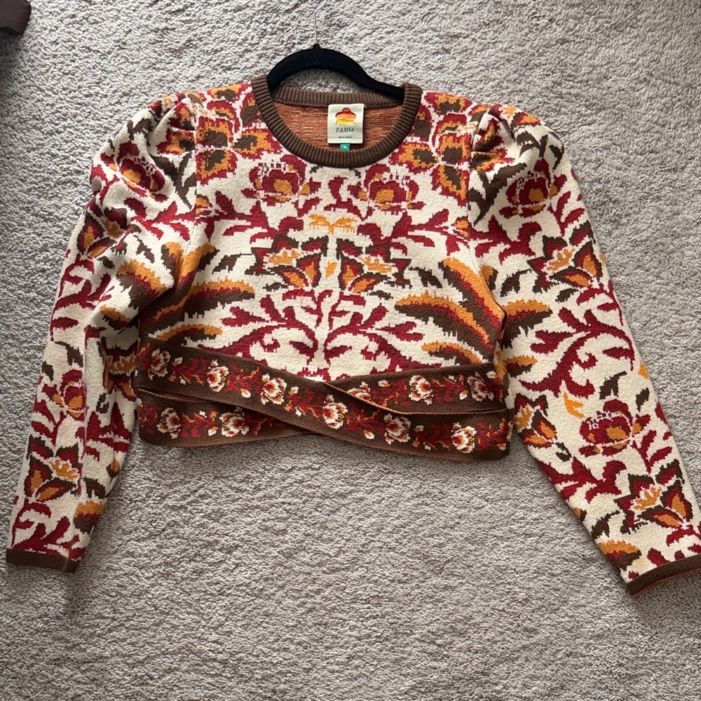 FARM Rio Cropped Floral Jacquard Sweater Toucan Print